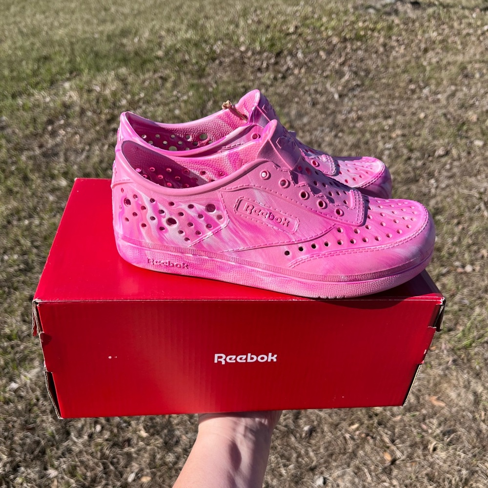 NWT Reebok Classic Mold Kids Little Girl Slip On Shoes Size 2 in Pink - Picture 8 of 11
